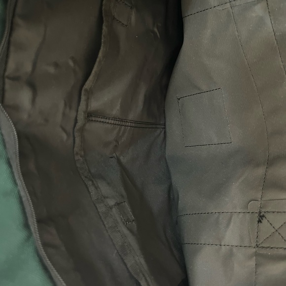 NWOT St. Andrews Logo College Green Travel Zip Duffel Bag - Picture 7 of 7